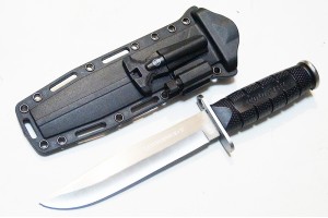 Нож тактический COLD STEEL с фонариком и огнивом
